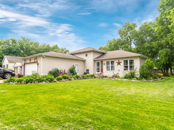308 Elm St, Millington, IL 60537