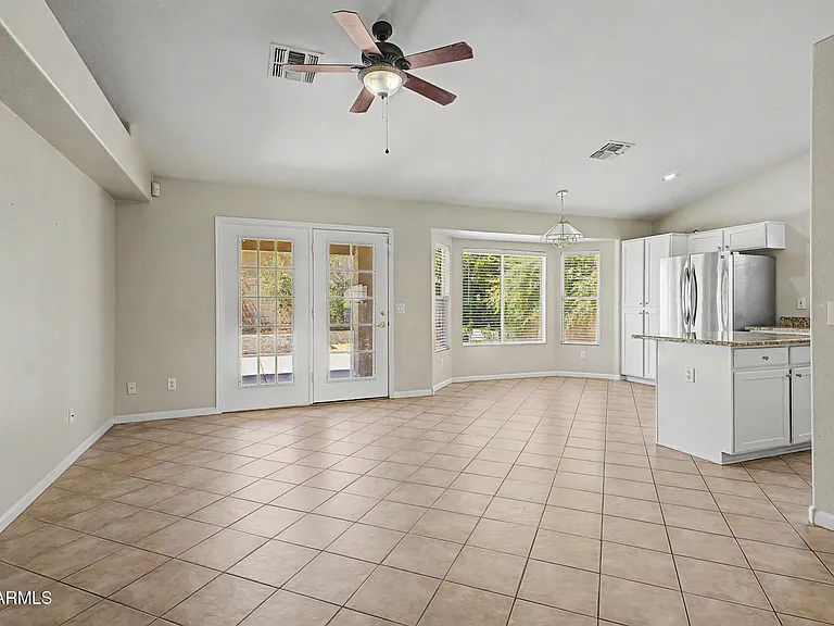 8752 W Melinda Ln — Photo 16