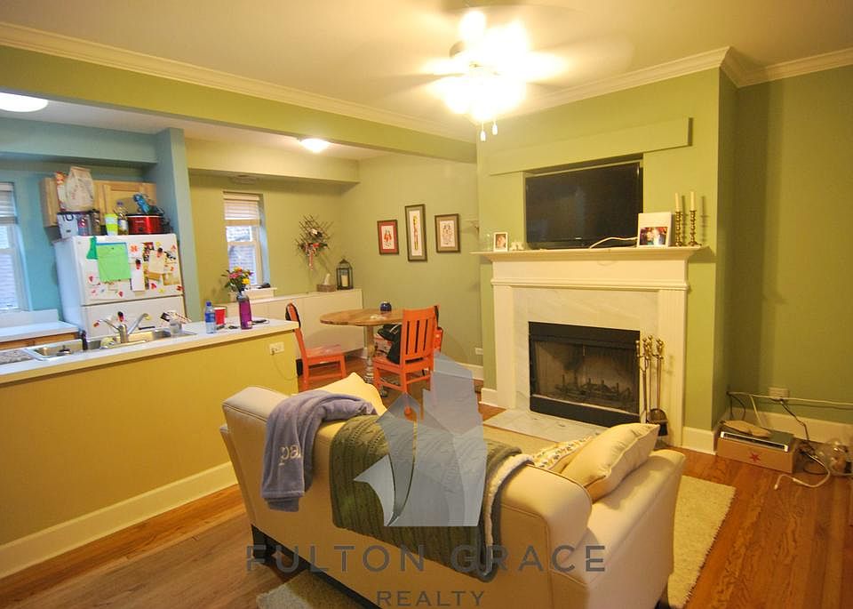 1st image of 3454 N Janssen Ave APT D-1