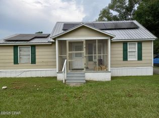 5364 Webb St, Graceville, FL 32440
