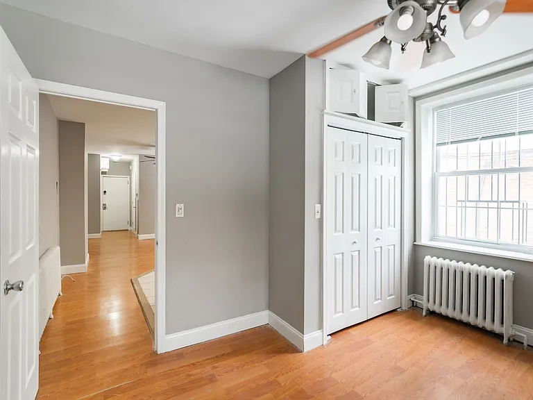2123 Spring Garden Street — Photo 2