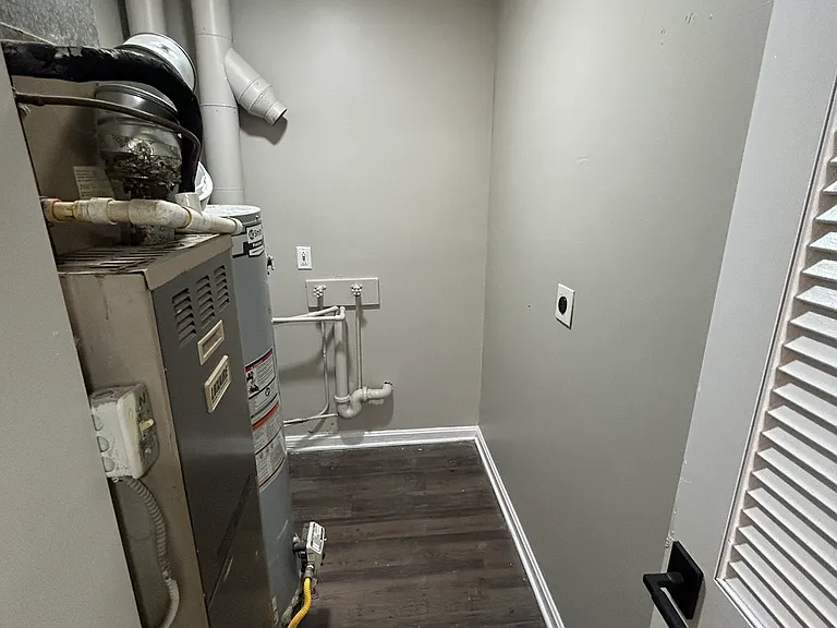 3710 Noblitt Dr #3 — Photo 11