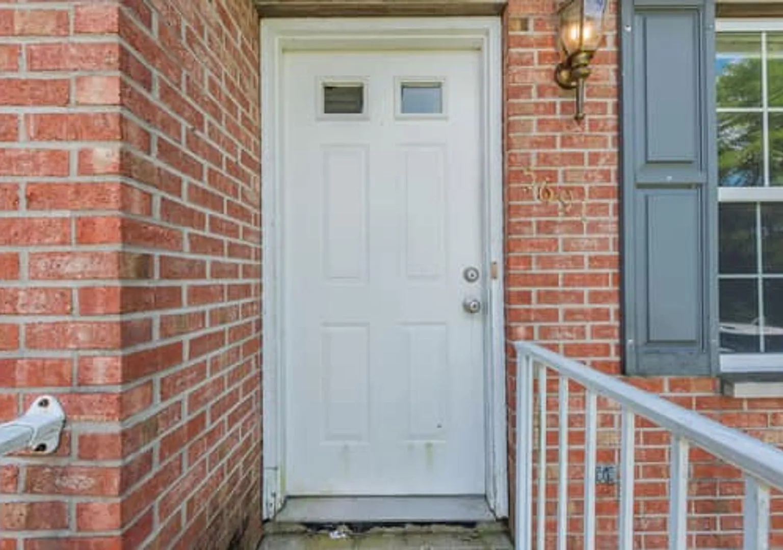 DELHI - Adorable 3 bed 2 bath brick ranch. — Photo 4