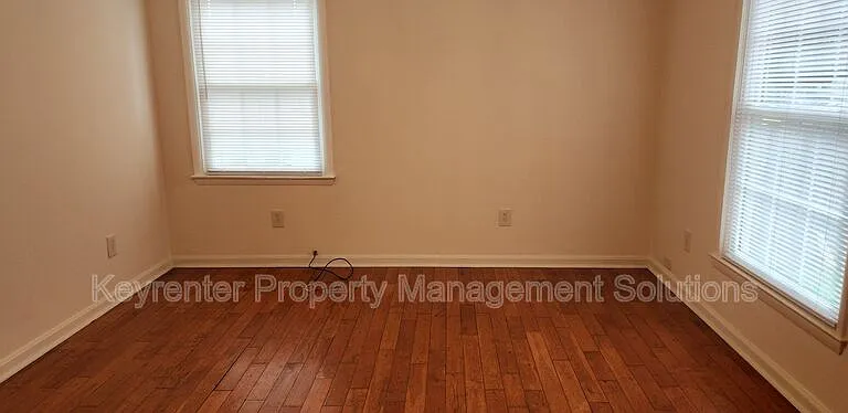 825 Highland Ave — Photo 3