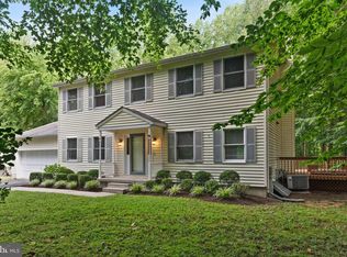 878 Chinquapin Crest Dr, Harwood, MD 20776