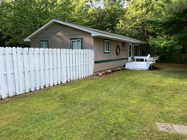 1098 S Nellsville Rd, Houghton Lake, MI 48629