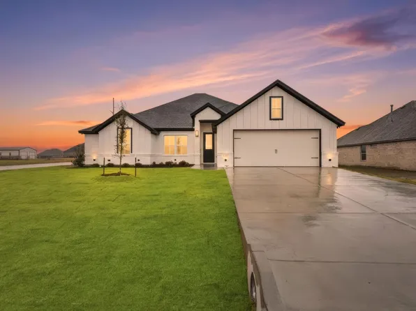 11601 Caracal Dr, Godley, TX 76044