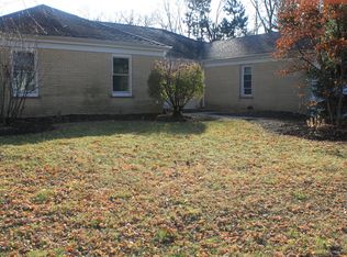 7731 Carriage Dr, Crystal Lake, IL 60012