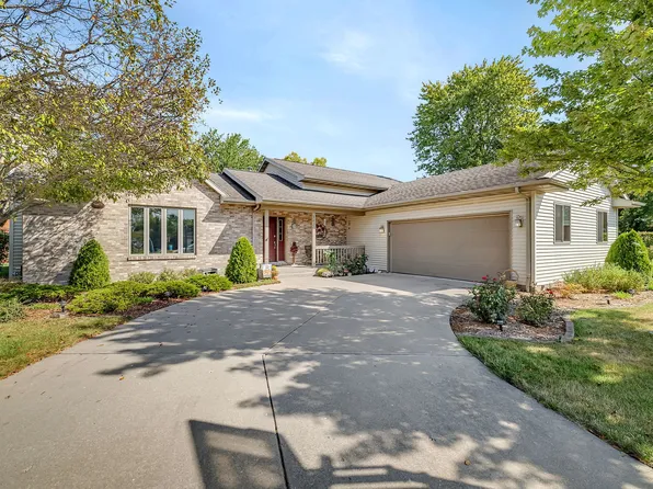 1420 Pinewood Ct, Morris, IL 60450