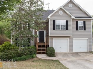 565 Aristocrat Dr, Loganville, GA 30052