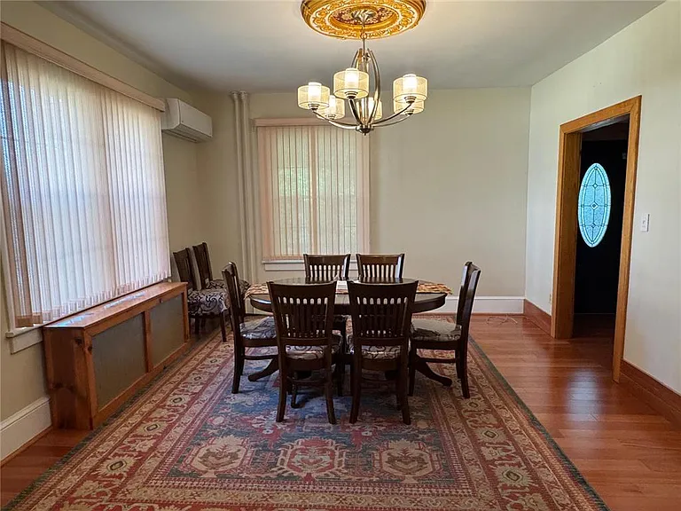 26 Center Ave — Photo 12