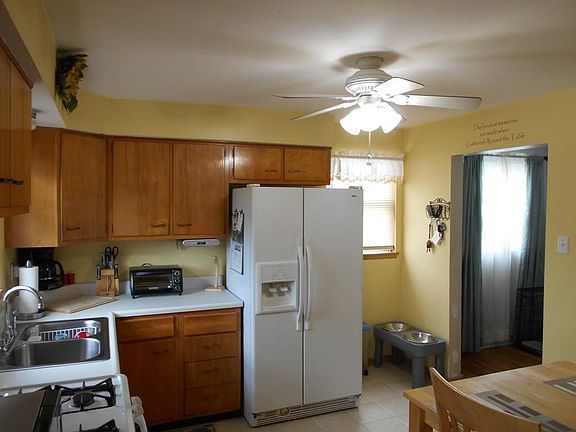 4th image of 1458 W Grandview Blvd