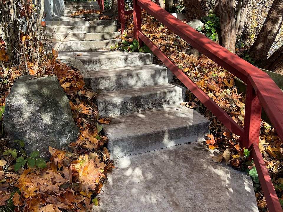 Pathway leads from parking to private entry.