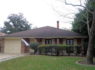 635 Little Farms Ave, Harahan, LA 70123