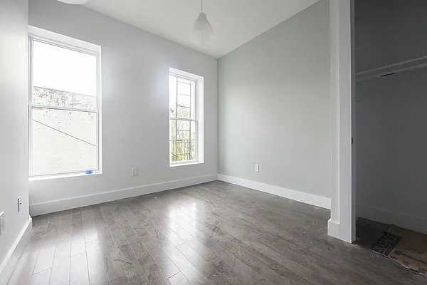 Rented by Nooklyn NYC LLC | media 68