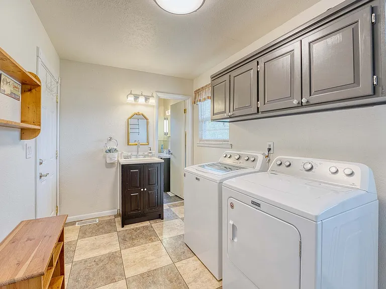 Laundry Room Cabinet