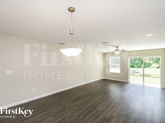 5th image of 11224 Margarets Landing Pl
