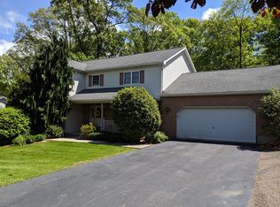 126 Jeffrey Dr, Sugarloaf, PA 18249