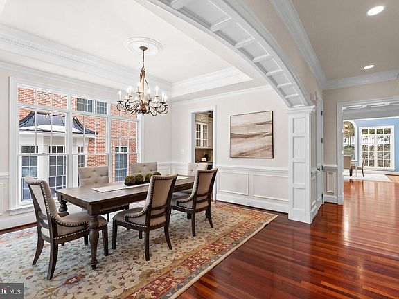 4th image of 6817 Stockwell Manor Dr