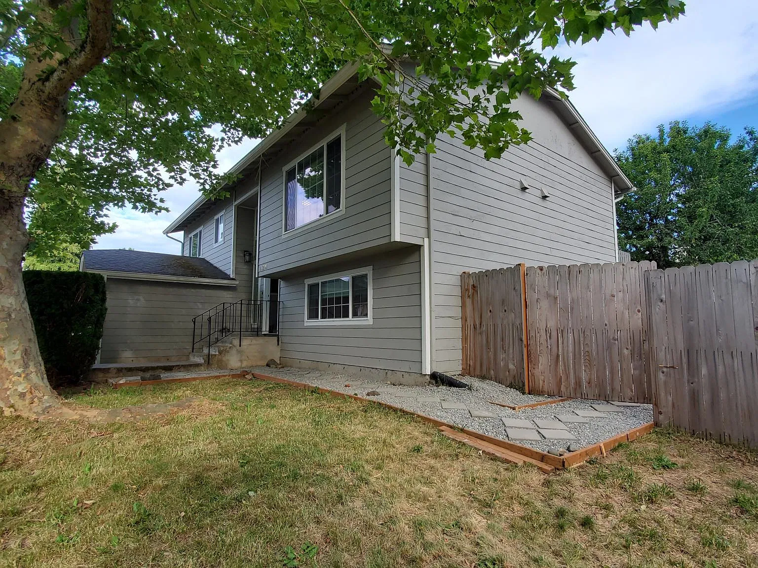 SE 235th St, Kent — Photo 3