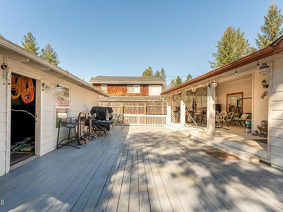 3rd image of 2301 North Rd
