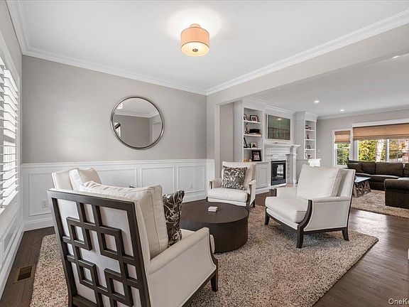 4th image of 42 Meadowbrook Road