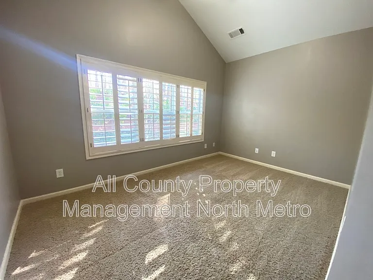 5365 Donehoo Ct — Photo 7