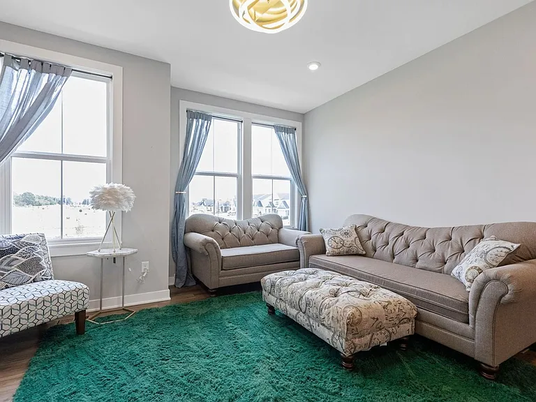 6032 Windsor Dr — Photo 17