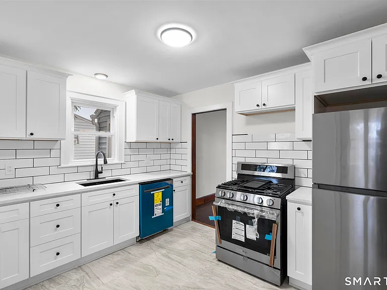 37 Byrneside Ave — Photo 16