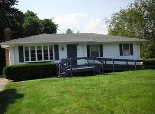 664 Taunton Ave, Seekonk, MA 02771