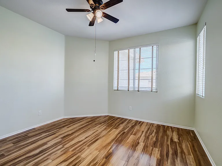 4971 Rio Bravo Dr — Photo 14