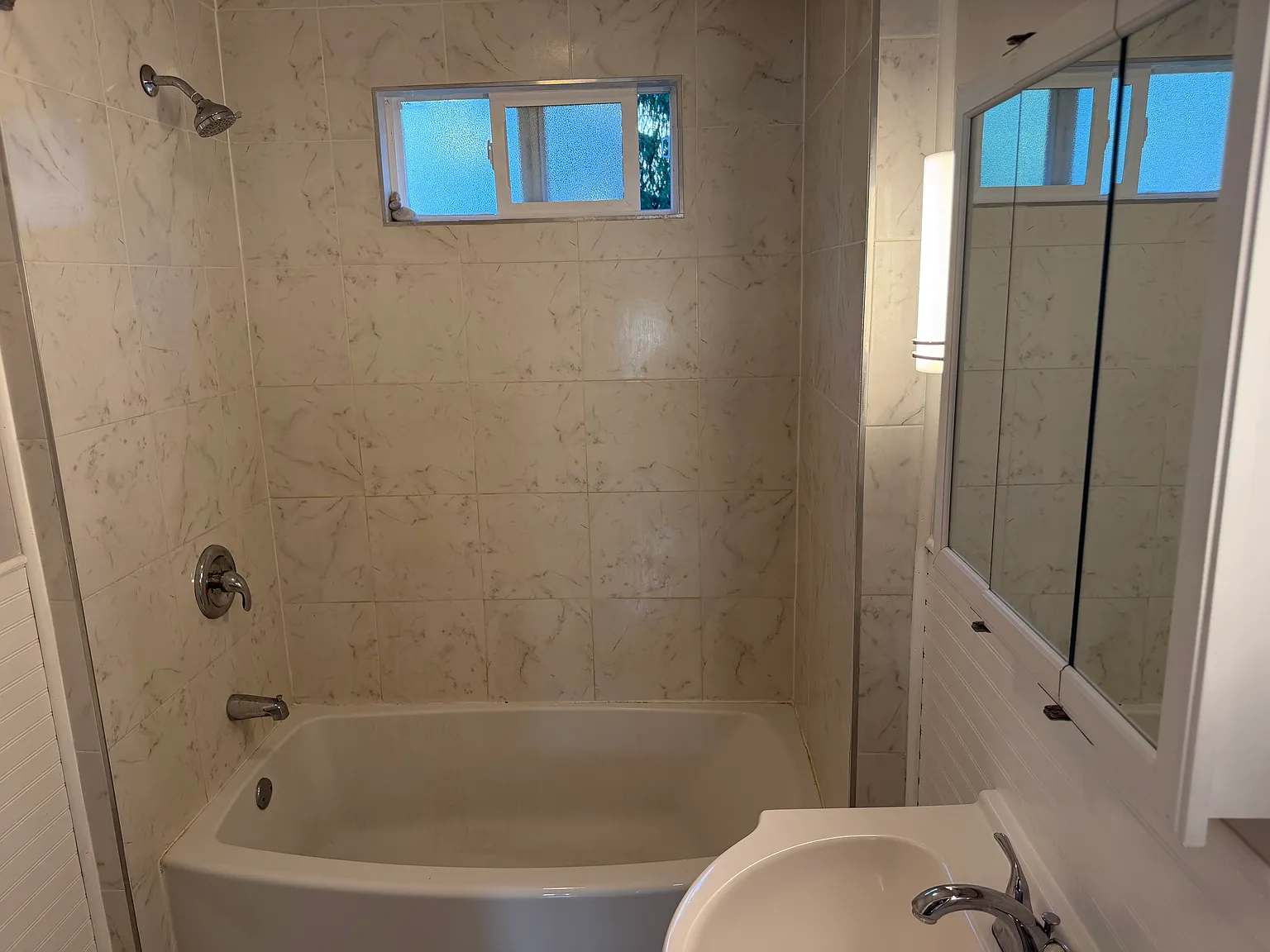 2 bed, $2,500 — Photo 2