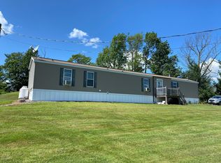 301 Spinner Rd #B, Honesdale, PA 18431