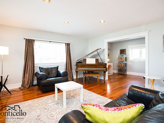 3rd image of 273 Saratoga Ave