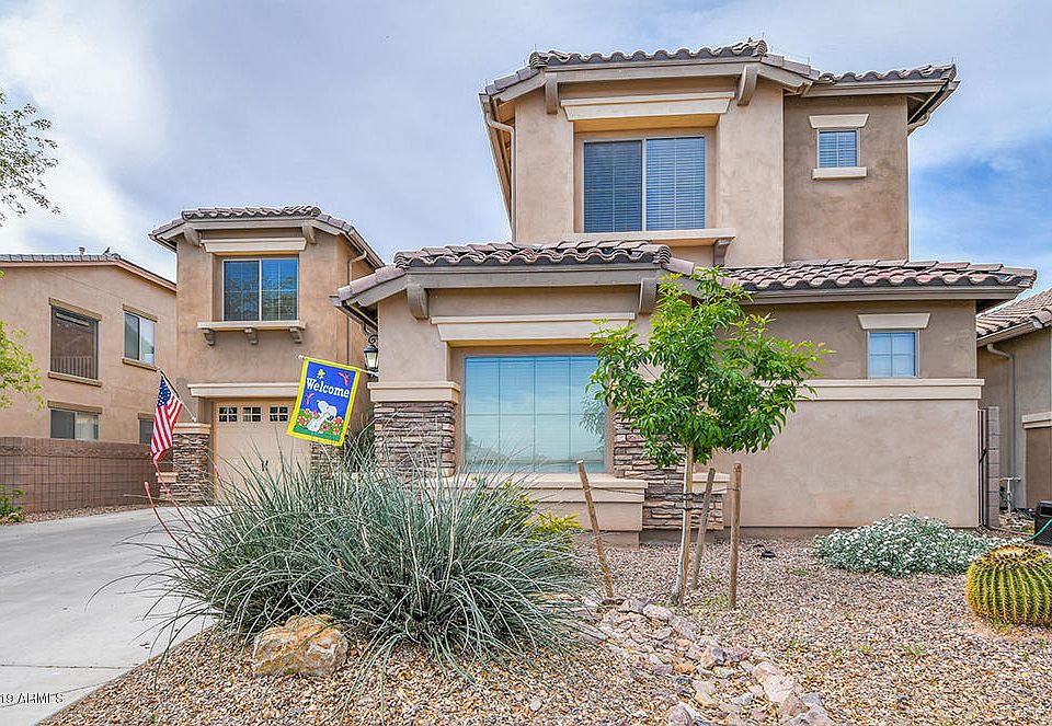 1st image of 543 E Tropical Dr