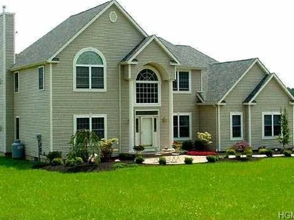 55 Noelle Dr, Walden, NY 12586