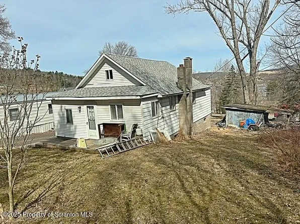 234 Rodham Ln, Factoryville, PA 18419