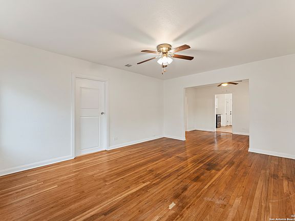 5th image of 2530 W Mulberry Ave