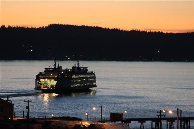 Sunset Ferry, Leaving Mukilteo