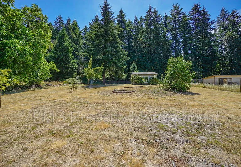 19505 NE 11th St — Photo 41