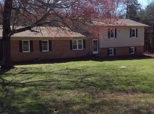 3897 Dover St, Claremont, NC 28610