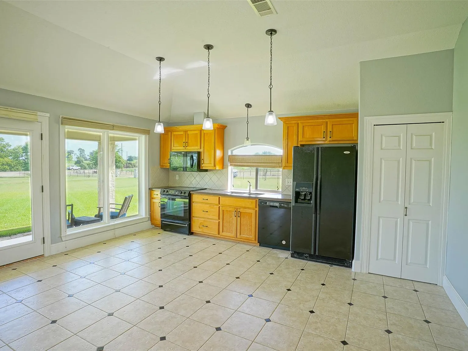 1 bed, 1.0 bath, 777 sqft, $1,500 — Photo 4