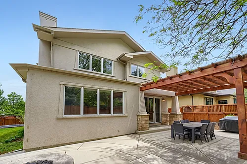 927 Poplar Pl Photo 1