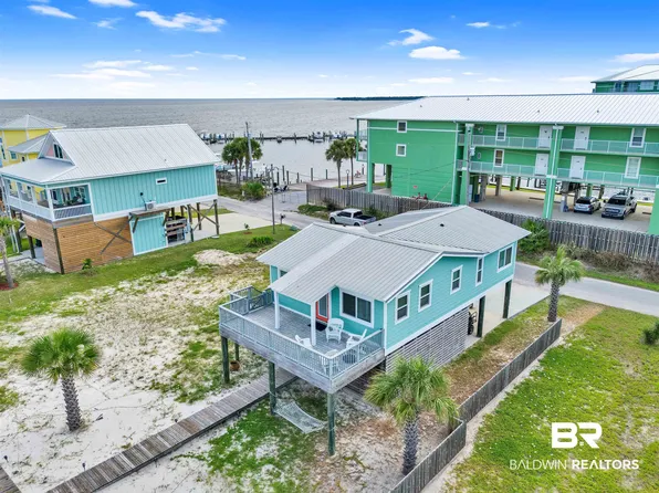 649 Cherokee Rd, Gulf Shores, AL 36542