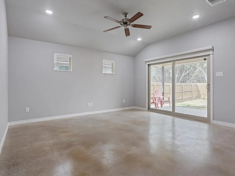 1468 Dryden Ave — Photo 17