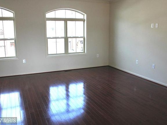 2nd image of 6676 Bartrams Forest Ln