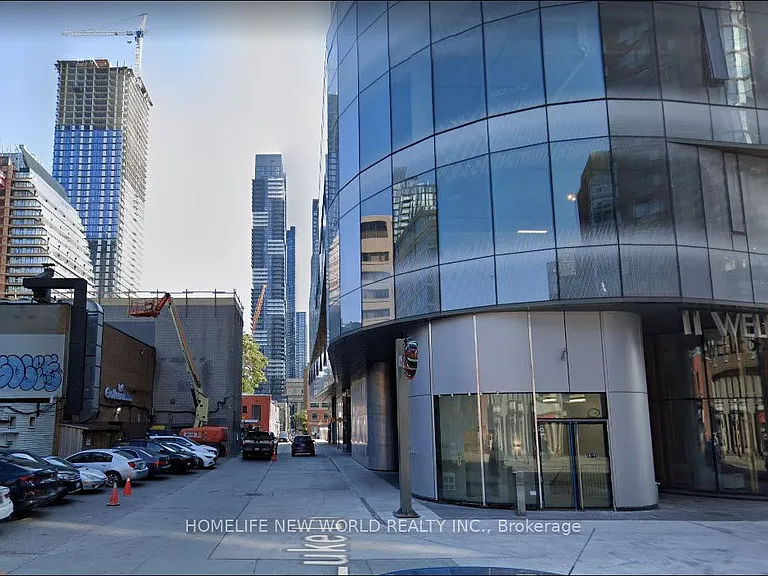 11 Wellesley St W — Photo 2
