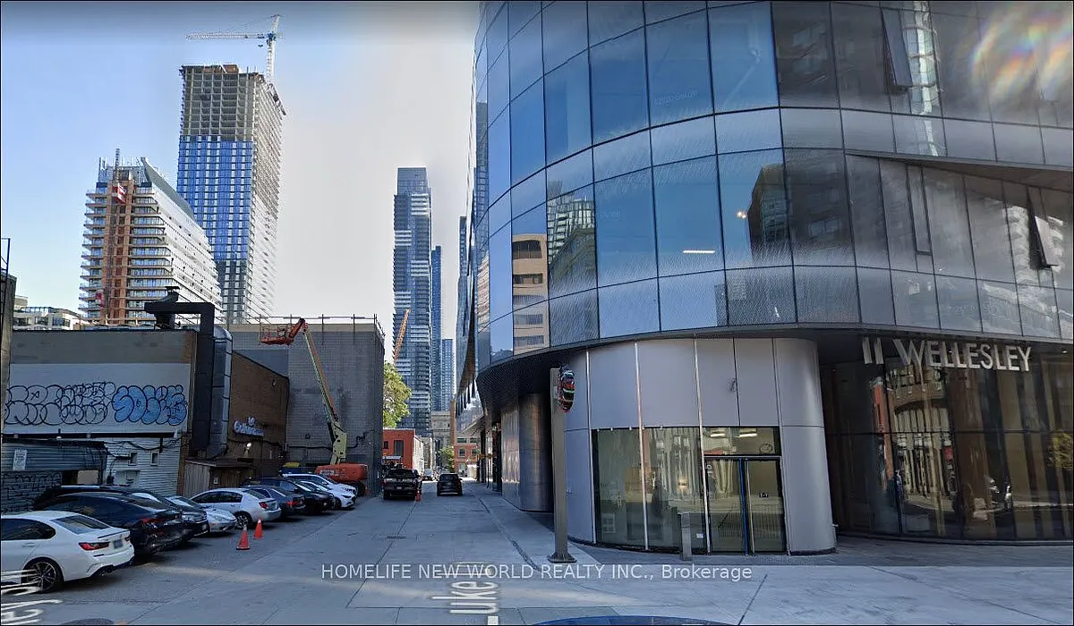 Photo 2 of 3 - 11 Wellesley St W - Toronto, ON Building Photo - 11 Wellesley St W