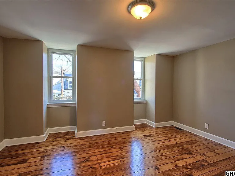 1414 Green St — Photo 12