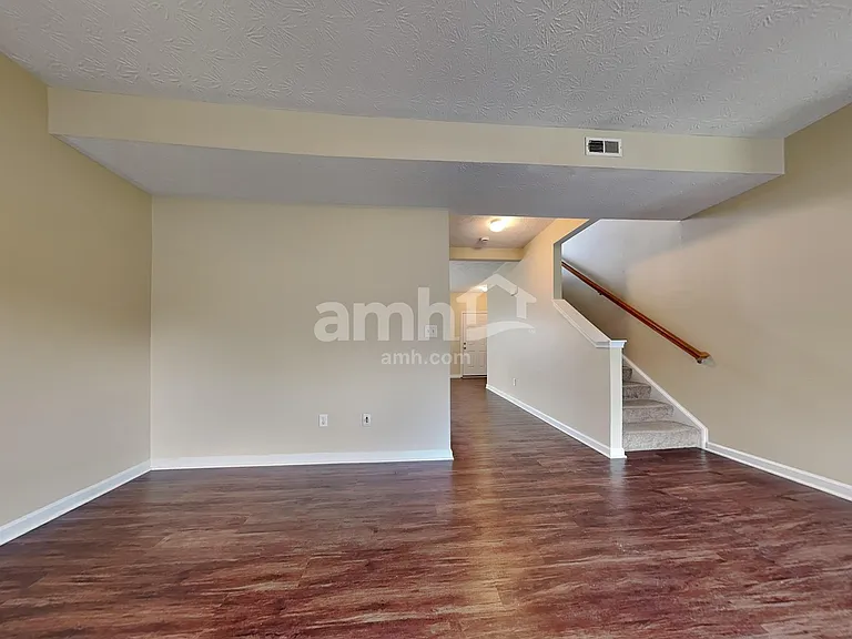 45 Haverstraw Pl — Photo 6